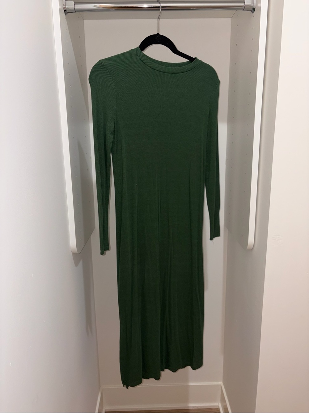 Women's Long Sleeve Crewneck Knit Dress - Forest Green